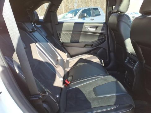 Used 2020 Ford Edge ST w/ Cold Weather Package image 9