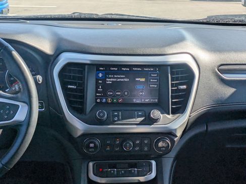 Certified 2023 GMC Acadia SLT image 16