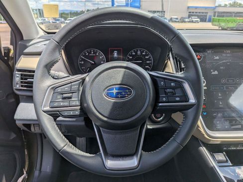 Certified 2025 Subaru Outback Premium AWD/4WD image 17