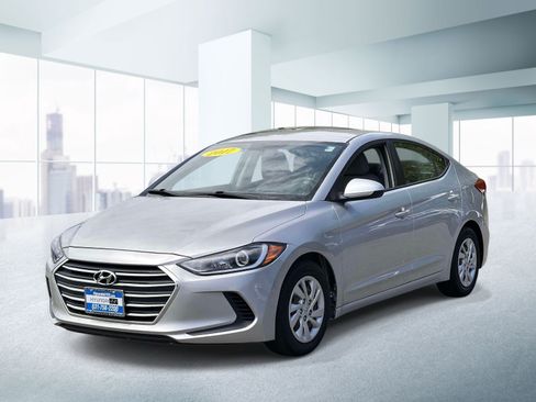 Used 2017 Hyundai Elantra SE w/ Cargo Package FWD image 1