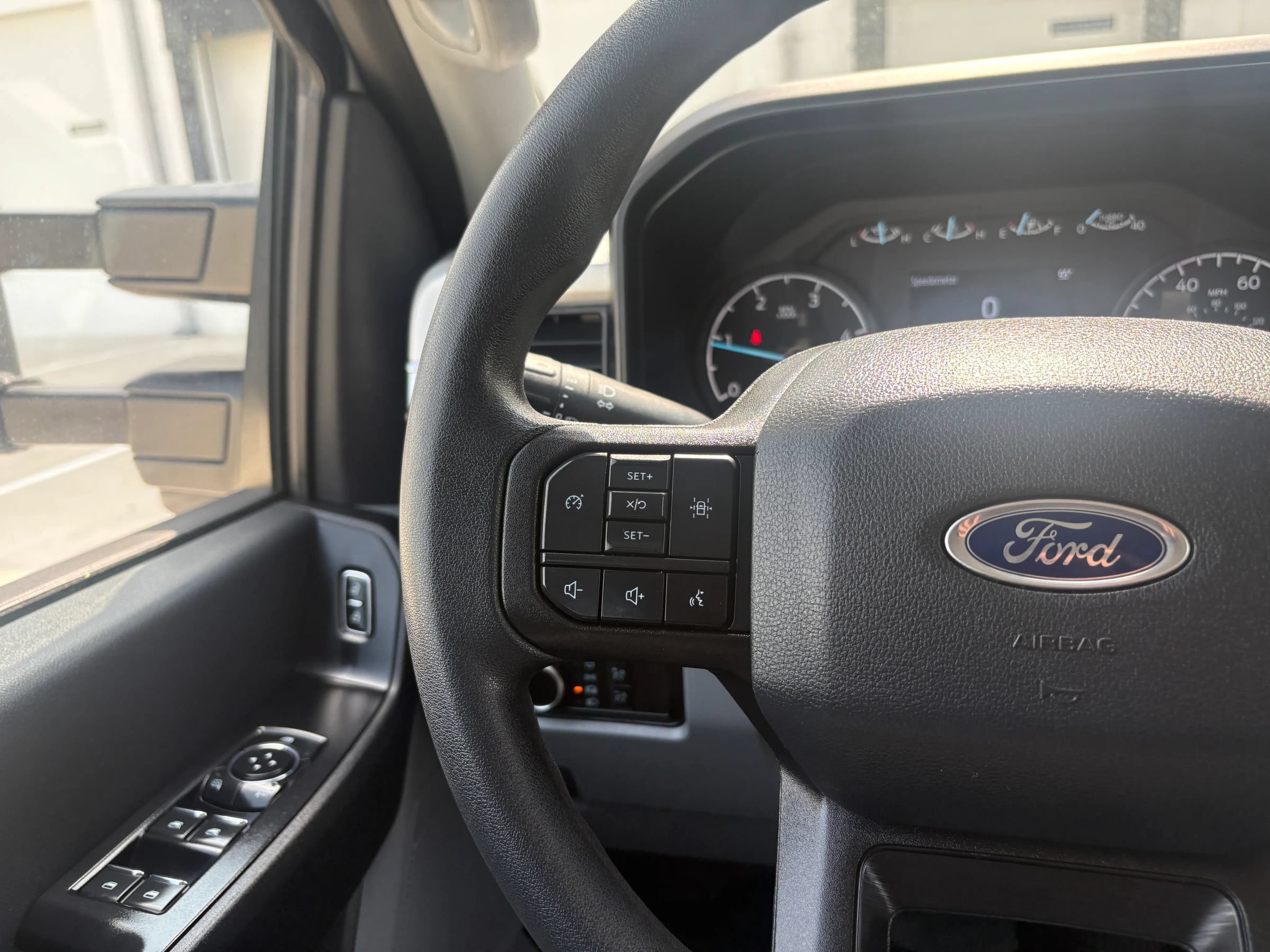 Used 2023 Ford F350 XL w/ 360-Degree Camera Package AWD/4WD image 39