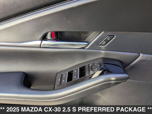 Certified 2025 MAZDA CX-30 AWD 2.5 S w/ Preferred Package image 11
