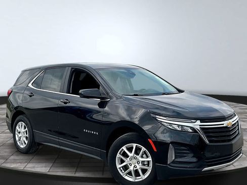 Used 2024 Chevrolet Equinox LT AWD/4WD image 3