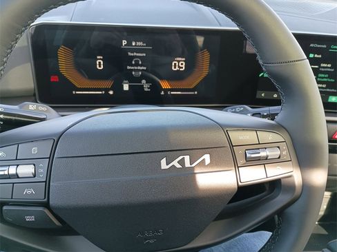 New 2026 Kia Sportage EX w/ EX Panorama Roof Package image 21