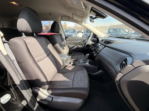 Certified 2019 Nissan Rogue SV image 19