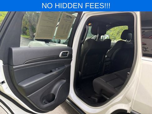 Used 2021 Jeep Grand Cherokee Laredo RWD image 34