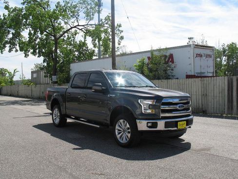 Used 2016 Ford F150 Lariat w/ Equipment Group 501A Mid AWD/4WD image 4