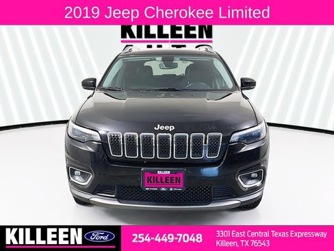 Used 2019 Jeep Cherokee Limited AWD/4WD image 2