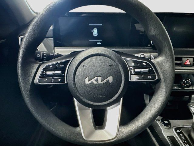 Used 2024 Kia Seltos LX AWD/4WD image 11