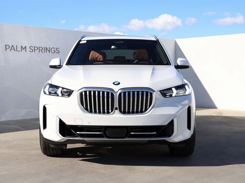 New 2026 BMW X5 sDrive40i image 3