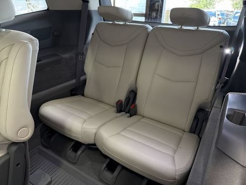 Used 2023 Cadillac XT6 Premium Luxury w/ LPO, Floor Liner Package AWD/4WD image 25
