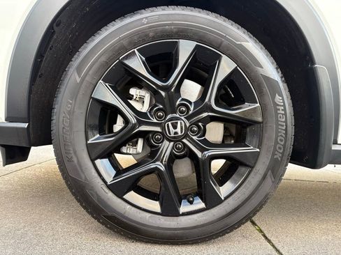 Used 2024 Honda HR-V Sport image 10