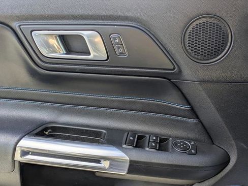 Used 2018 Ford Mustang GT Premium w/ Equipment Group 401A image 14