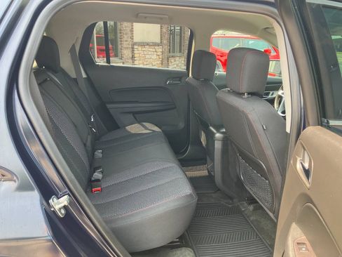 Used 2017 GMC Terrain SLE w/ Convenience Package AWD/4WD image 16
