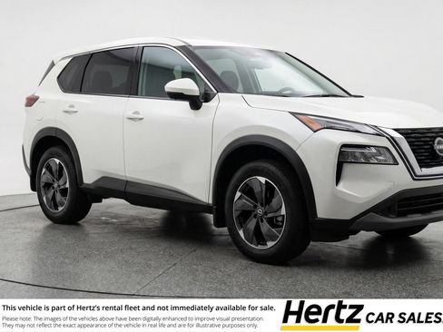 Used 2025 Nissan Rogue SV AWD/4WD image 1