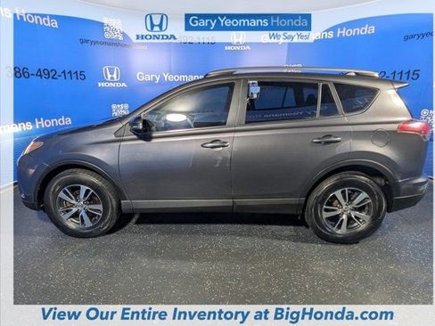 Used 2018 Toyota RAV4 XLE FWD image 9