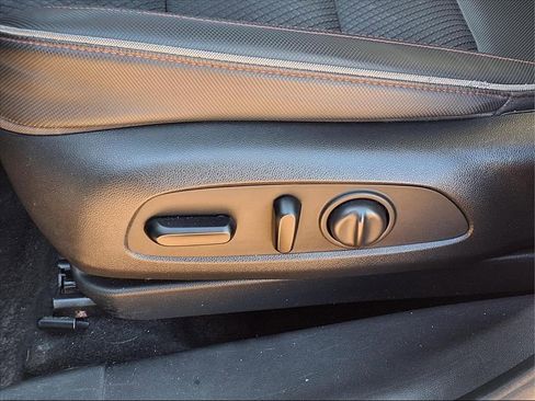 Used 2021 Chevrolet TrailBlazer RS image 27