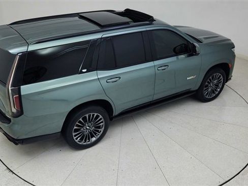 Used 2023 Cadillac Escalade V image 91