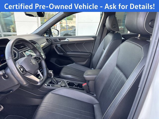 Certified 2023 Volkswagen Tiguan SE R-Line AWD/4WD image 10