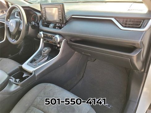 Used 2021 Toyota RAV4 XLE image 15