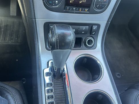 Used 2010 GMC Acadia SLT AWD/4WD image 16