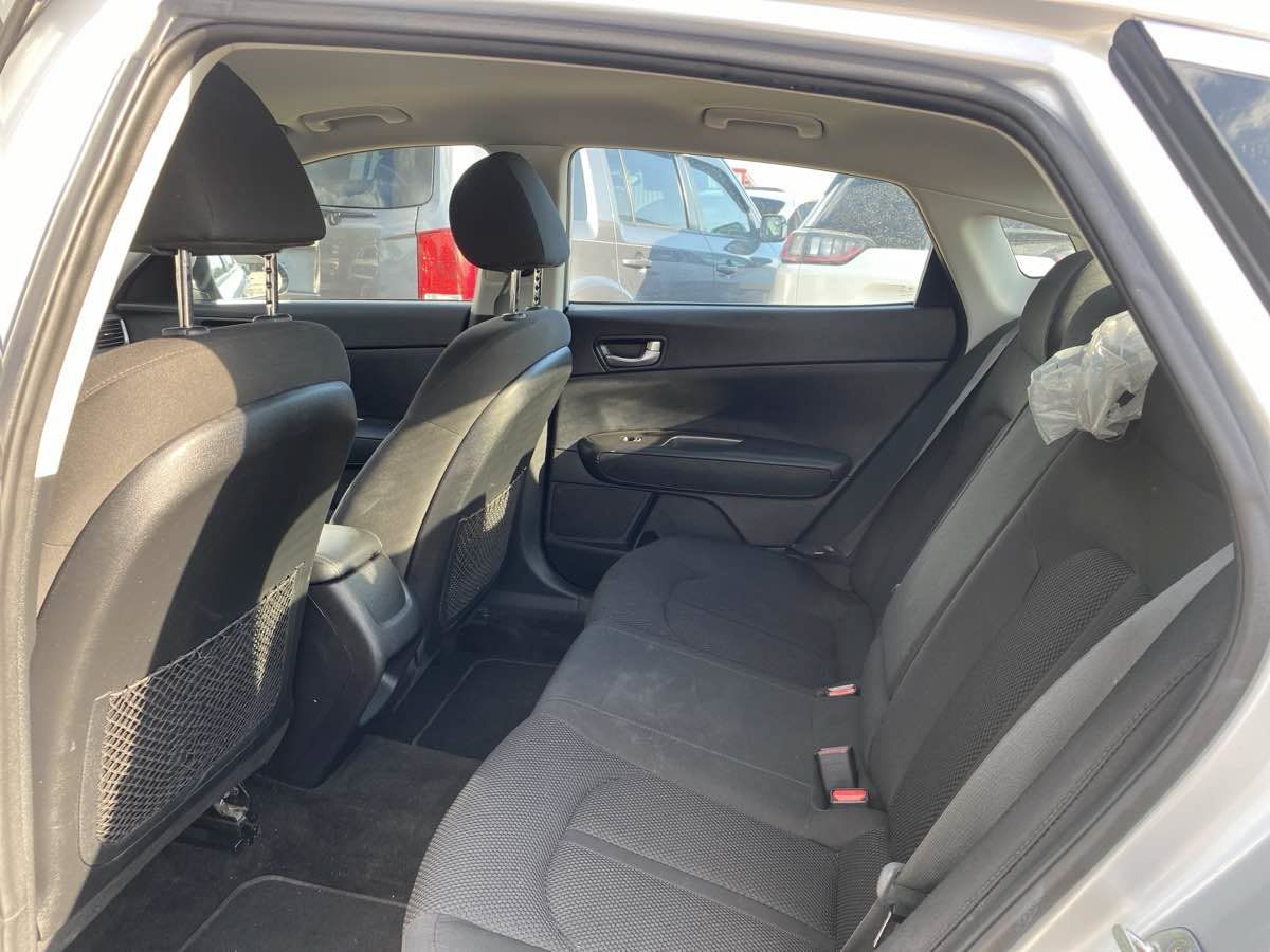 Used 2019 Kia Optima LX FWD image 9