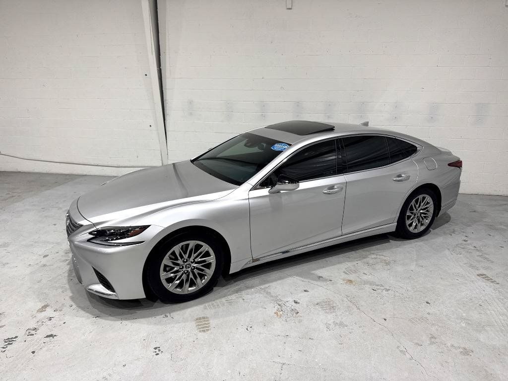 Used 2018 Lexus LS 500 w/ Accessory Package (Z1) RWD image 25