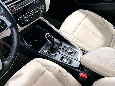 Used 2021 BMW X1 sDrive28i w/ Convenience Package FWD image 15