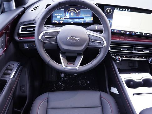 New 2026 Chevrolet Traverse Z71 w/ Driver Confidence Package image 16