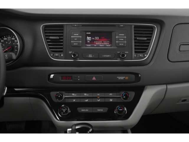 Used 2017 Kia Sedona LX w/ LX Essentials Premium Package FWD image 7