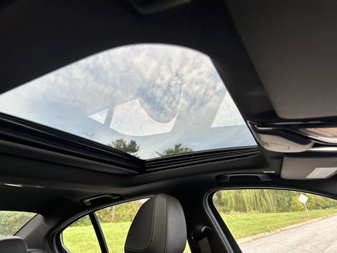 Certified 2025 BMW 330i xDrive Sedan w/ M Sport Package image 32