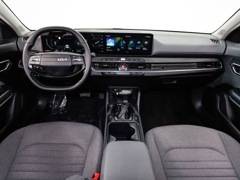 Certified 2025 Kia K4 EX image 22