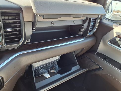 Used 2022 GMC Sierra 1500 SLT image 17