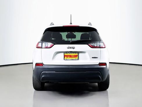 Used 2019 Jeep Cherokee Latitude w/ Popular Appearance Group FWD image 6