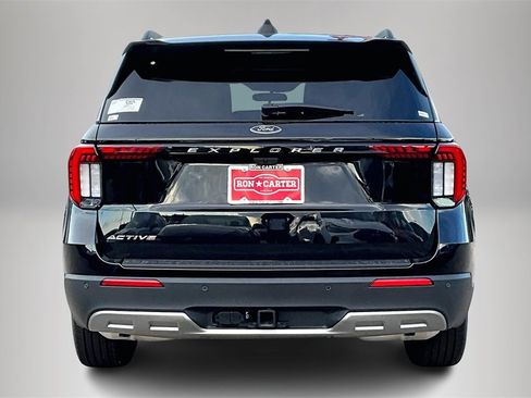 New 2025 Ford Explorer Active w/ Active Comfort Package image 3