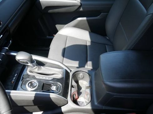 Used 2023 Chevrolet Colorado LT w/ LT Convenience Package III AWD/4WD image 23