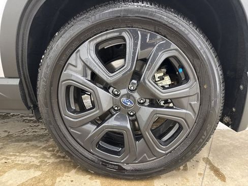 Used 2025 Subaru Ascent Bronze Edition w/ Onyx Package image 10