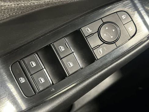 Used 2023 Nissan Rogue S FWD image 20
