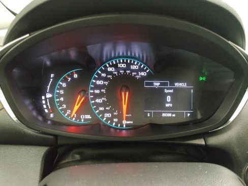 Used 2022 Chevrolet Trax LT w/ LT Convenience Package image 23