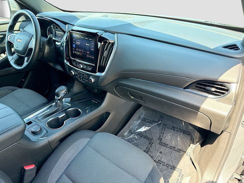 Used 2023 Chevrolet Traverse LT AWD/4WD image 31