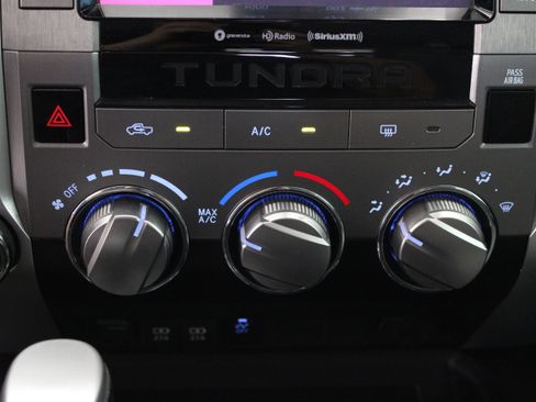 Used 2021 Toyota Tundra SR5 w/ SR5 Leather Package AWD/4WD image 20
