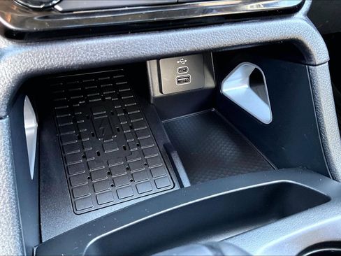 Used 2024 Ford Ranger Lariat w/ FX4 Off-Road Package image 32