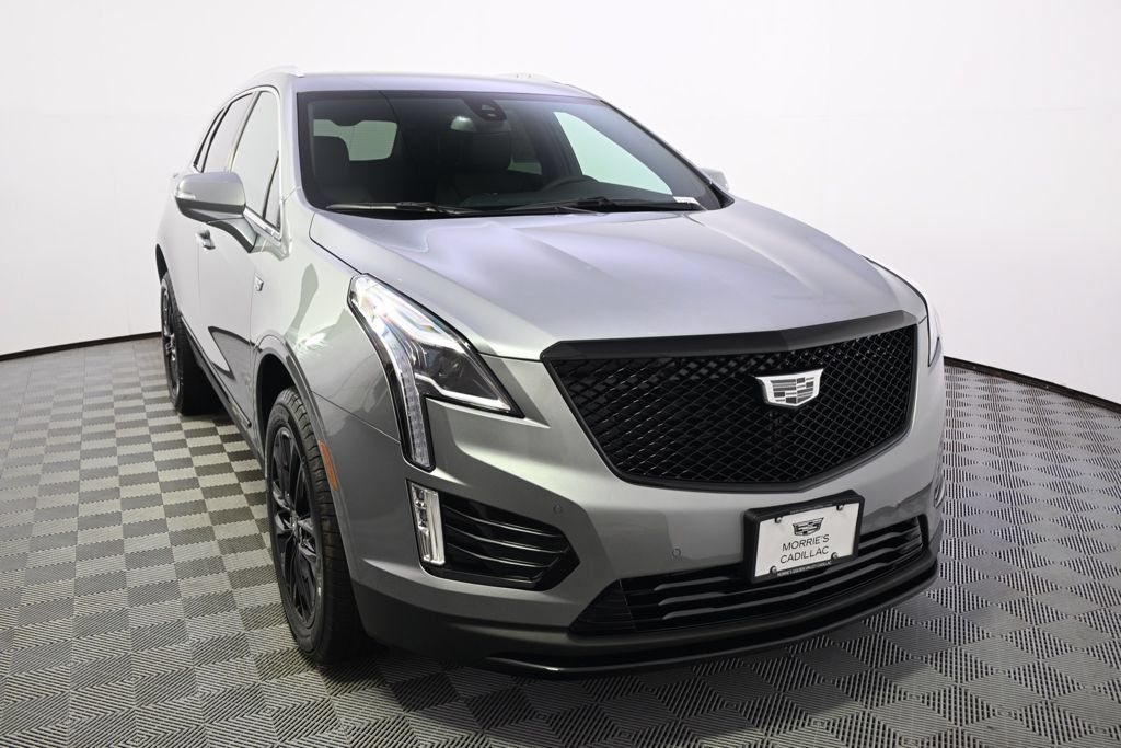 New 2026 Cadillac XT5 Luxury w/ LPO, ONYX Package AWD/4WD image 9