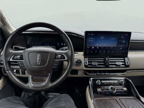 Used 2024 Lincoln Navigator L Reserve AWD/4WD image 29