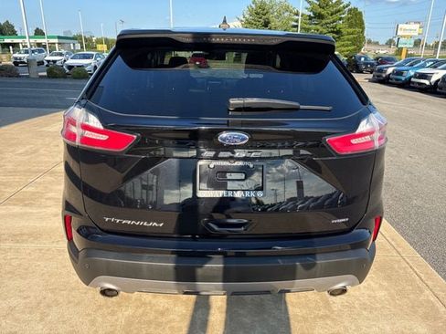 Used 2022 Ford Edge Titanium AWD/4WD image 4