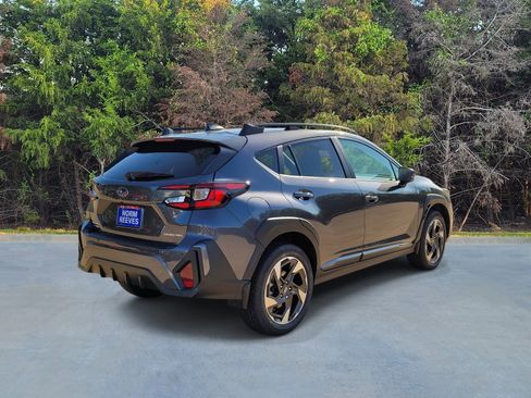 Used 2025 Subaru Crosstrek 2.5i Limited w/ Crosstrek Mirror Package image 16