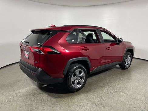 Certified 2025 Toyota RAV4 LE AWD/4WD image 3