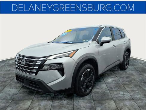 Used 2025 Nissan Rogue SV image 7