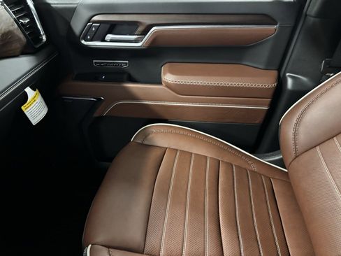 Used 2025 GMC Sierra 1500 Denali Ultimate image 15