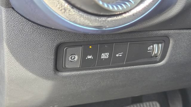 Used 2026 Chevrolet Equinox EV LT FWD image 17